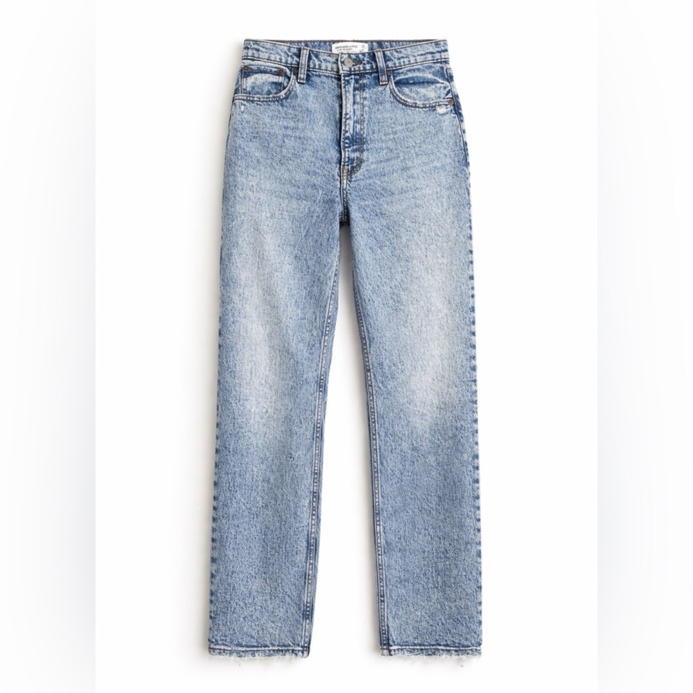Abercrombie & Fitch The 90sStraight Ultra High Rise Jeans in an acid wash finish